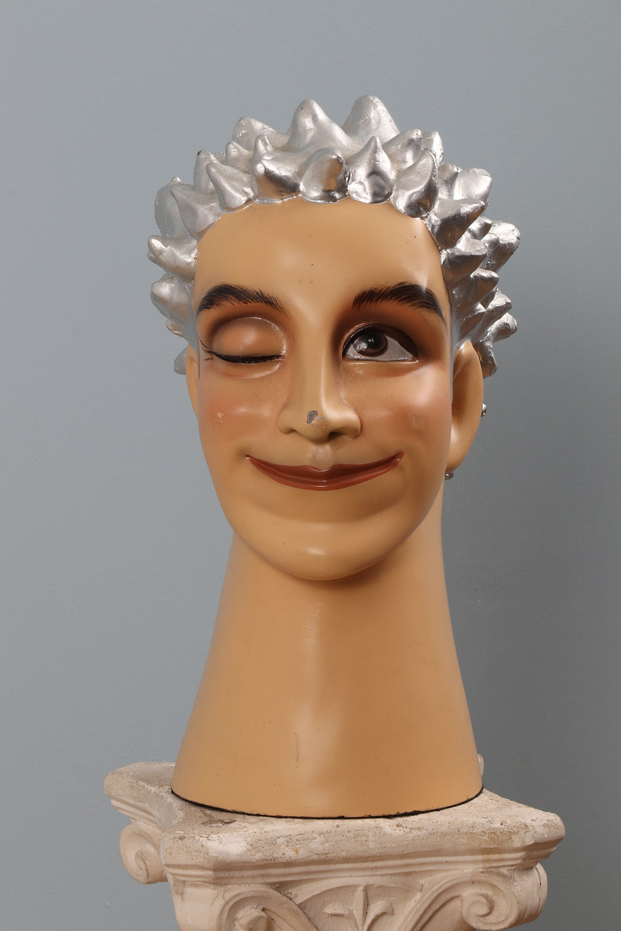 Decoratief hoofd (met een knipoog)
